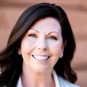 Michelle-Meredith-Bowen.webp